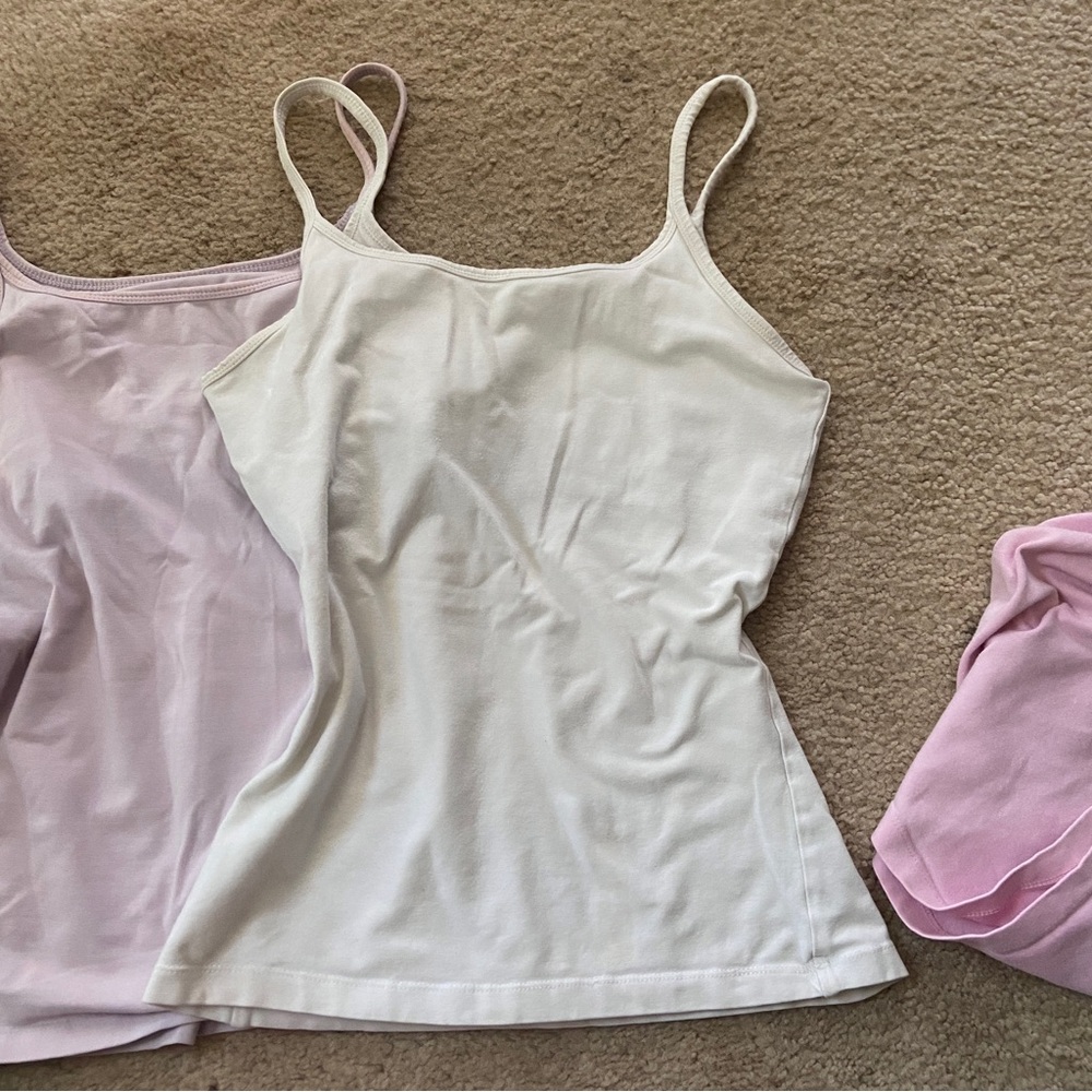 Y2K Moda International Tank Tops - Picture 3 of 6